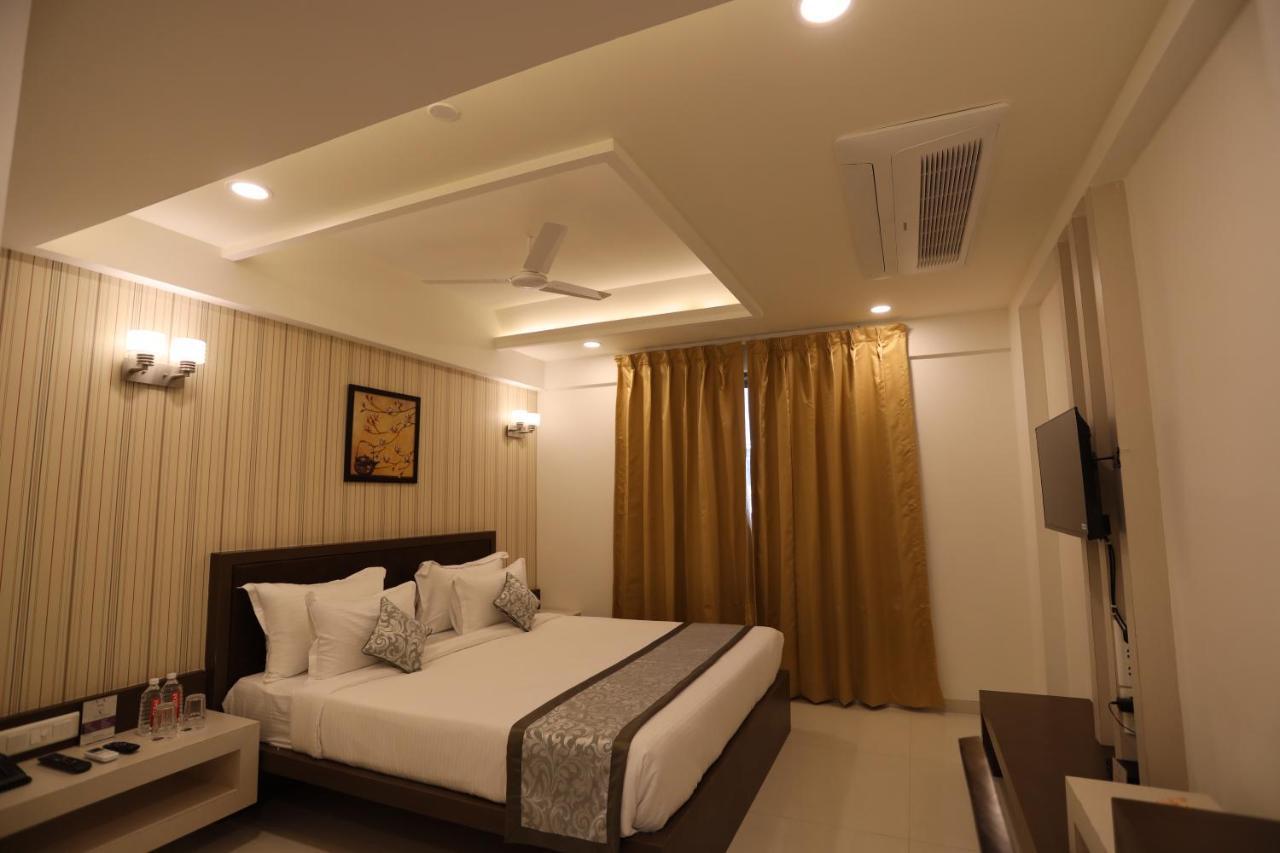 Click Collection Jaipur, Sindhi Camp Hotel Ngoại thất bức ảnh