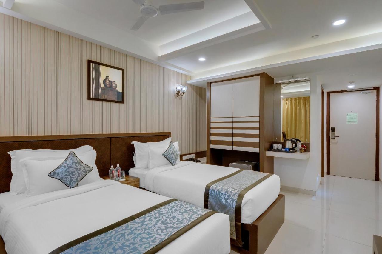 Click Collection Jaipur, Sindhi Camp Hotel Ngoại thất bức ảnh
