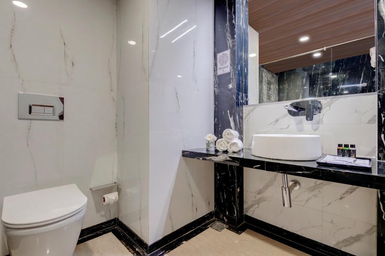 Click Collection Jaipur, Sindhi Camp Hotel Ngoại thất bức ảnh