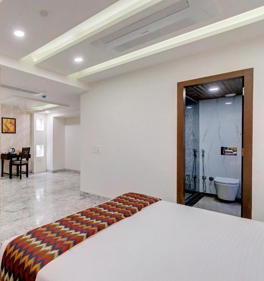 Click Collection Jaipur, Sindhi Camp Hotel Ngoại thất bức ảnh